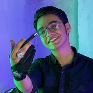 مهدی اشجع گرافیست و طراح ui ux